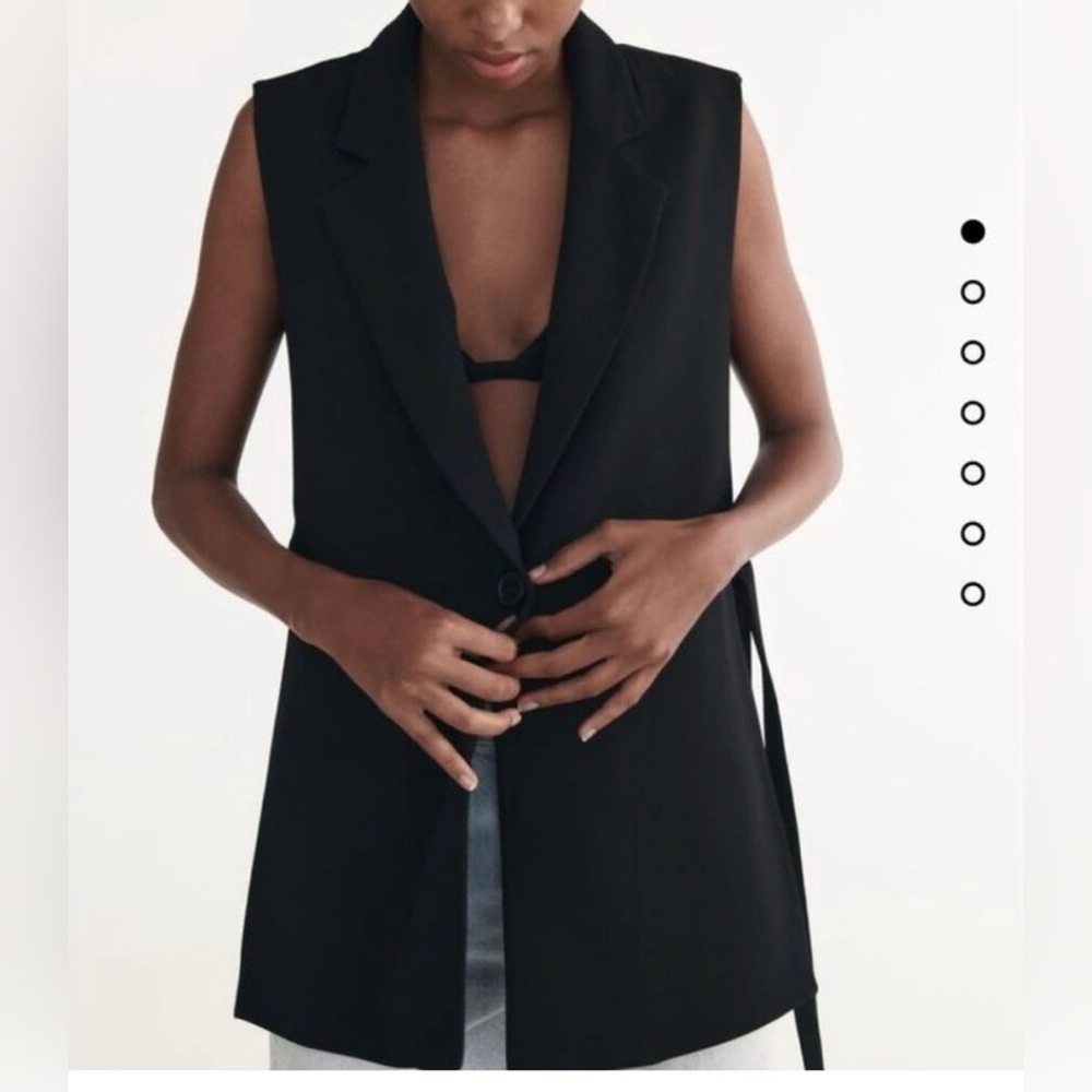 Zara Women’s Black Vest